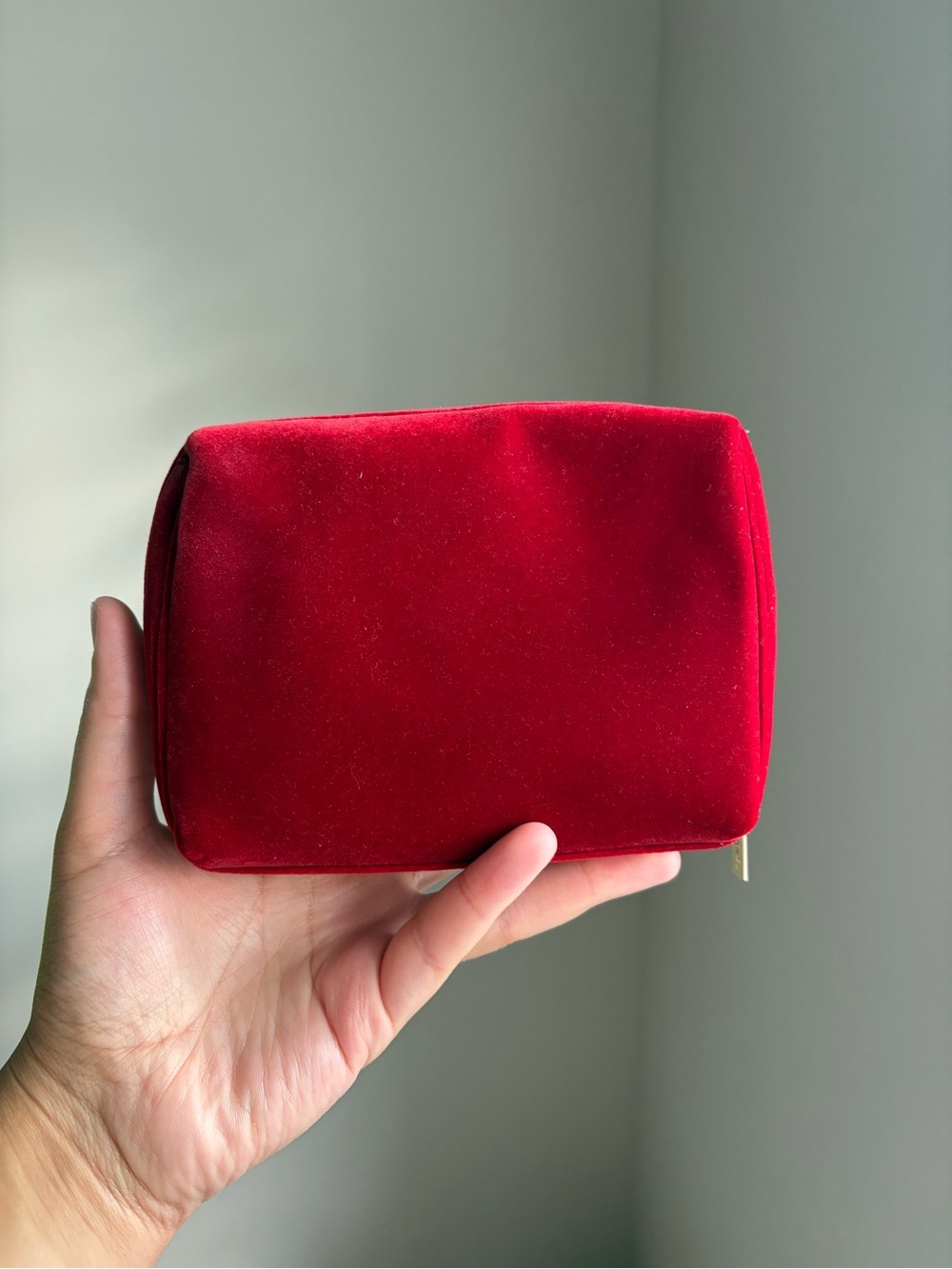 CHANEL Red Velvet Cosmetic Pouch with a Subtle Logo - Picture 2 of 8